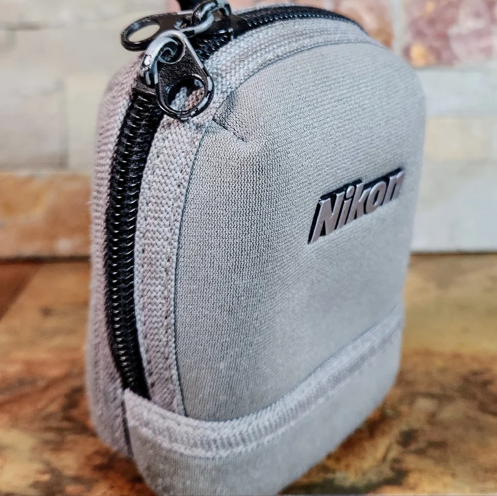 Genuine Nikon Cool Pix Small Soft Gray Case / Bag • Zipper Closure Works Good •
